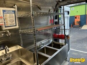 2016 2500 Series High Roof All-purpose Food Truck Work Table Connecticut Gas Engine for Sale