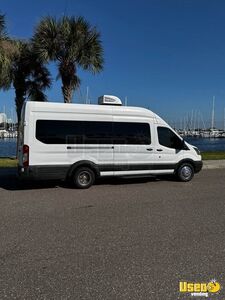 2016 350 Hd Mobile Hair & Nail Salon Truck Cabinets Florida Gas Engine for Sale