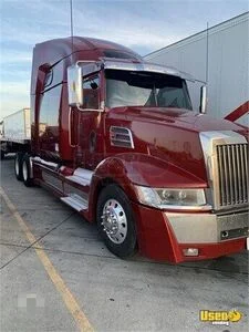 SUPER CLEAN 2016 Western Star 5700 Sleeper Cab Semi Truck for Sale in Nebraska!
