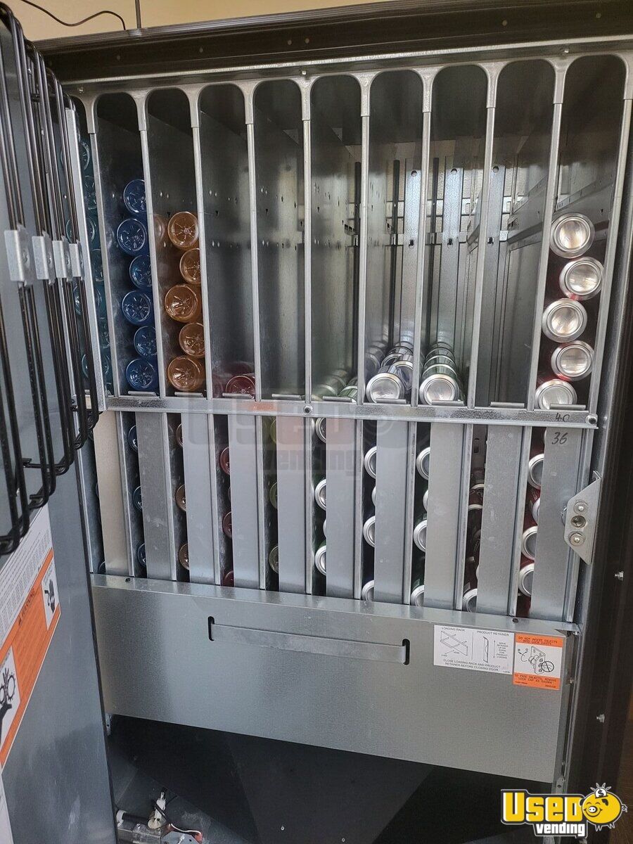 2016 Vendo 721 Soda Cold Drink 10 Select Vending Machine For Sale in