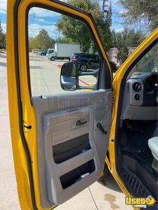 2016 Box Truck 13 Texas for Sale