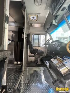 2016 Box Truck All-purpose Food Truck Stainless Steel Wall Covers Florida Diesel Engine for Sale