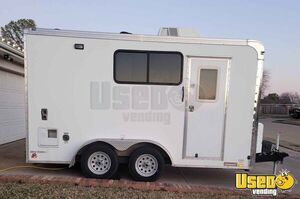 2016 Cargo Mate Pet Care / Veterinary Truck Texas Gas Engine for Sale