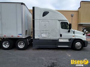 2016 Cascadia Freightliner Semi Truck 11 Virginia for Sale