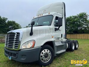 2016 Cascadia Freightliner Semi Truck 2 Connecticut for Sale