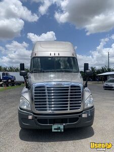 2016 Cascadia Freightliner Semi Truck 2 Florida for Sale