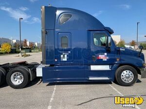 2016 Cascadia Freightliner Semi Truck 2 Ontario for Sale