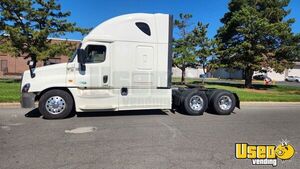 2016 Cascadia Freightliner Semi Truck 2 Virginia for Sale