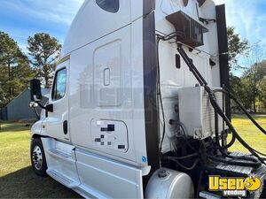 2016 Cascadia Freightliner Semi Truck 3 Alabama for Sale