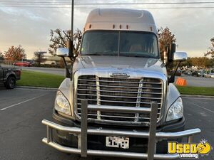 2016 Cascadia Freightliner Semi Truck 3 California for Sale