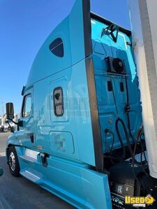 2016 Cascadia Freightliner Semi Truck 3 California for Sale