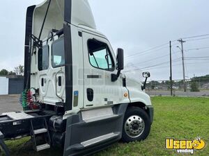 2016 Cascadia Freightliner Semi Truck 3 Connecticut for Sale