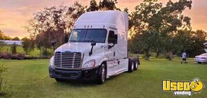 2016 Cascadia Freightliner Semi Truck 3 Florida for Sale