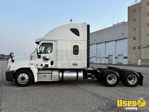 2016 Cascadia Freightliner Semi Truck 3 New York for Sale