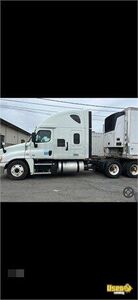 2016 Cascadia Freightliner Semi Truck 3 Texas for Sale