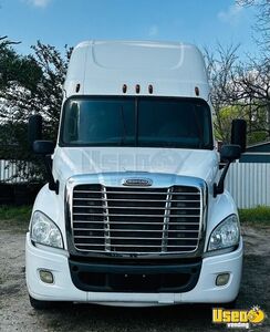 2016 Cascadia Freightliner Semi Truck 3 Texas for Sale