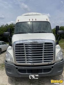 2016 Cascadia Freightliner Semi Truck 3 Texas for Sale