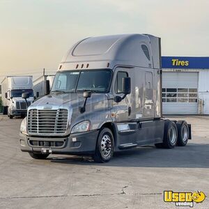 2016 Cascadia Freightliner Semi Truck 4 California for Sale