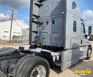 2016 Cascadia Freightliner Semi Truck 4 Delaware for Sale