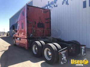 2016 Cascadia Freightliner Semi Truck 4 Iowa for Sale