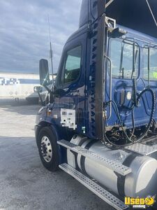 2016 Cascadia Freightliner Semi Truck 4 South Carolina for Sale