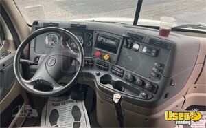 2016 Cascadia Freightliner Semi Truck 4 Wisconsin for Sale