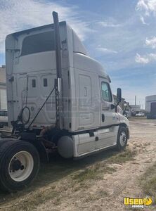2016 Cascadia Freightliner Semi Truck 5 Alabama for Sale