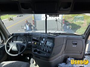 2016 Cascadia Freightliner Semi Truck 6 California for Sale