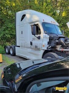 2016 Cascadia Freightliner Semi Truck 6 New Jersey for Sale