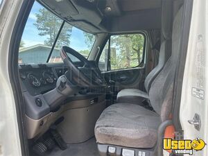 2016 Cascadia Freightliner Semi Truck 7 Texas for Sale