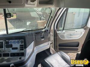 2016 Cascadia Freightliner Semi Truck 7 Utah for Sale