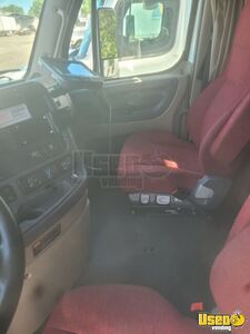 2016 Cascadia Freightliner Semi Truck 8 Georgia for Sale