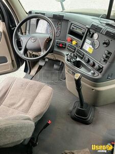 2016 Cascadia Freightliner Semi Truck 8 New Jersey for Sale