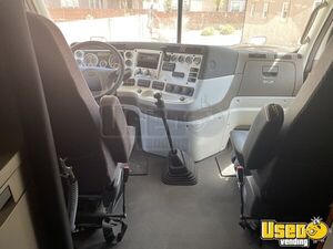 2016 Cascadia Freightliner Semi Truck 8 Utah for Sale
