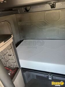 2016 Cascadia Freightliner Semi Truck 9 Texas for Sale