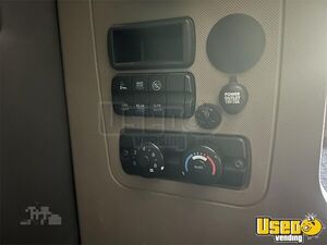 2016 Cascadia Freightliner Semi Truck 9 Texas for Sale