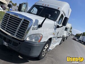 2016 Cascadia Freightliner Semi Truck California for Sale