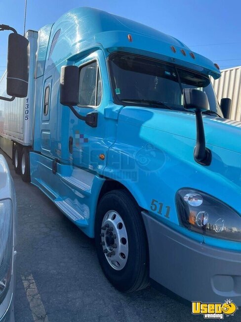 2016 Cascadia Freightliner Semi Truck California for Sale