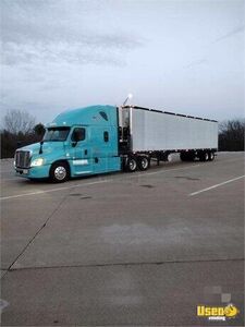 2016 Cascadia Freightliner Semi Truck Chrome Package Wisconsin for Sale