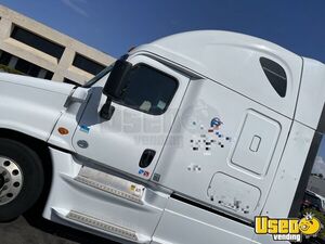 2016 Cascadia Freightliner Semi Truck Double Bunk California for Sale