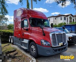 2016 Cascadia Freightliner Semi Truck Double Bunk Florida for Sale
