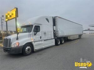 2016 Cascadia Freightliner Semi Truck Double Bunk Ohio for Sale