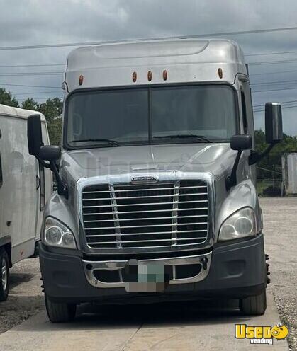 2016 Cascadia Freightliner Semi Truck Florida for Sale