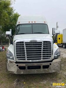 2016 Cascadia Freightliner Semi Truck Florida for Sale