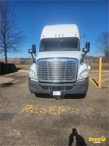 2016 Cascadia Freightliner Semi Truck Fridge Ohio for Sale