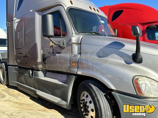 2016 Cascadia Freightliner Semi Truck Georgia for Sale