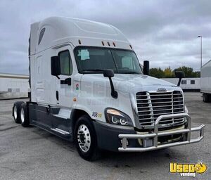 2016 Cascadia Freightliner Semi Truck Illinois for Sale