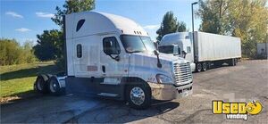 2016 Cascadia Freightliner Semi Truck Indiana for Sale