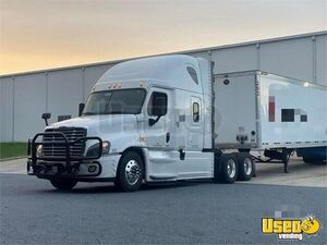 2016 Cascadia Freightliner Semi Truck Kansas for Sale