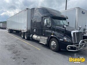 2016 Cascadia Freightliner Semi Truck Minnesota for Sale